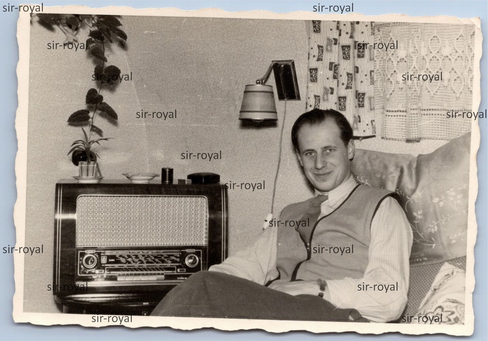 Man Next to Saba Tube Radio – 1950s – Photo 10x7cm