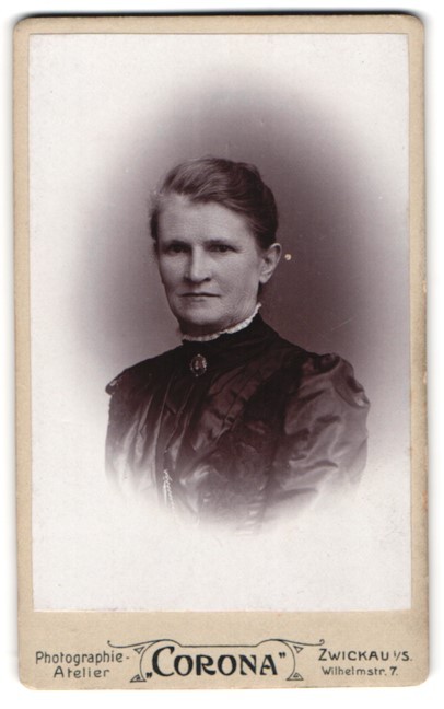 Photography studio Corona, Zwickau, Wilhelmstr. 7, Portrait of a Lady with high g
