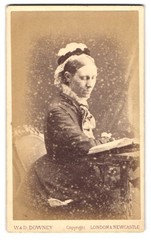 Photograph W. & D. Downey, London, 61 Ebury St Eaton Square, Portrait of a Woman