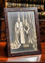 Rare Signed Presentation Photograph Viceroy of India Antique Leather Frame