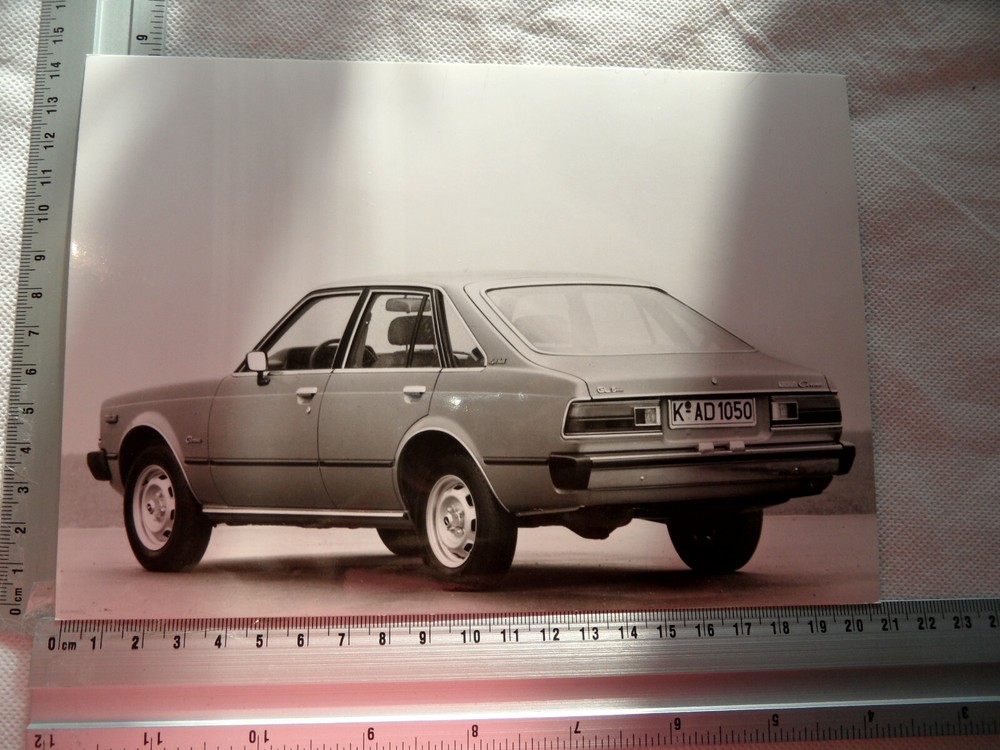 Photo Photography Photograph Toyota Corona Liftback 1-79 SR720 920