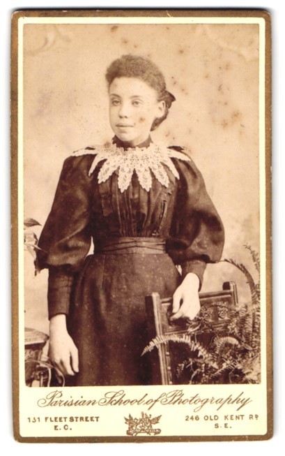 Photography Parisian School of Photography, London, Fleet Street 131, Portrait egg