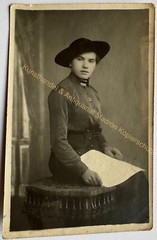 orig. Photo postcard woman girl studio Corona Zwickau around 1920
