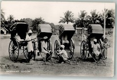 10700874 – Colombo costume rickshaw