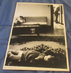 1977 Sandy Underwood photograph; child on floor, 9 1/2″ x 14″