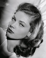 Lauren Bacall classic publicity photo ca. 1944 – reprint – multiple sizes:895