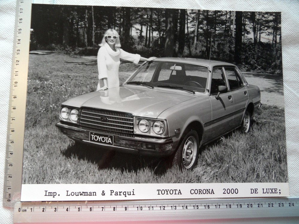 Photo photography photo photographer Toyota Corona 2000 De Luxe SR720