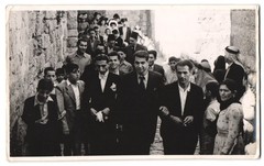 Photograph Israel / Judaica, Jewish wedding party with groom