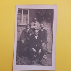 Photo Antique, Vintage, 4 Men on Barrels Pub, Staff?, Excellent