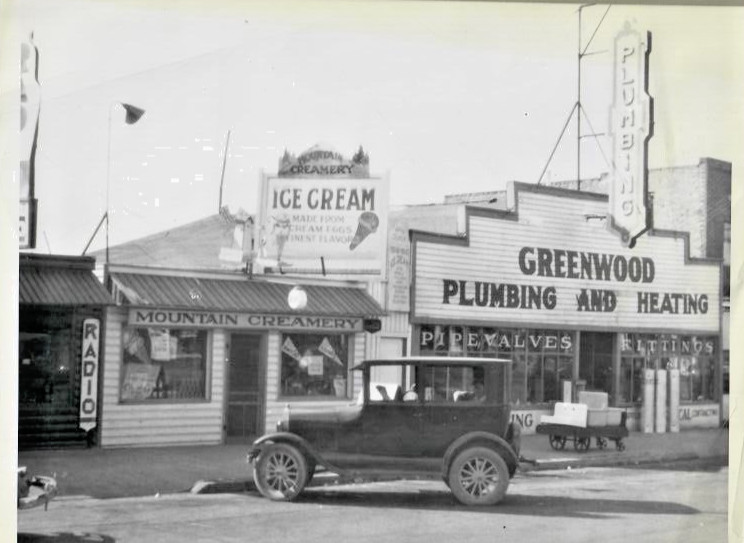 Vintage Photo Greenwood Plumbing Mountain Creamery Ice Cream Radio Ad Signs Car